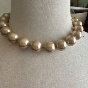 Monet vintage beautiful pearls in goldfish tone